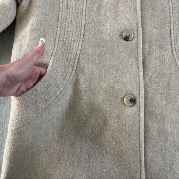 London Fog Women’s Oversized Coat Beige Size 10P - Picture 10 of 16